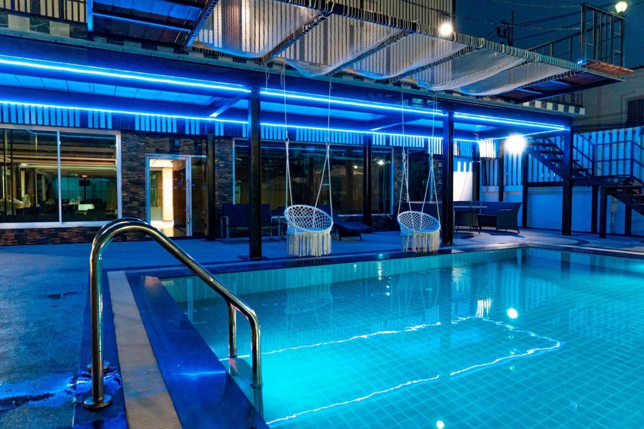 Blue Sky Residence Airport Ban Bang Phli Yai Bagian luar foto